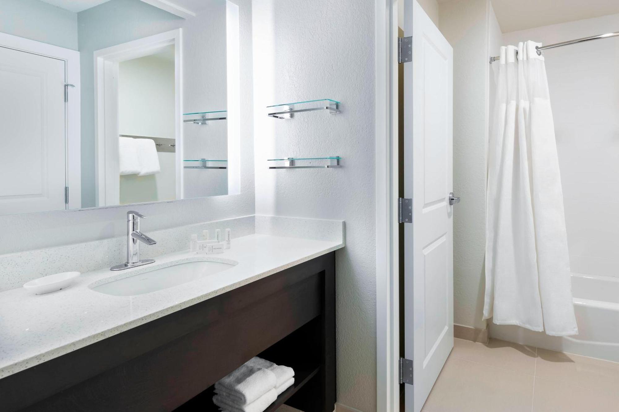 Residence Inn Tampa Sabal Park/Brandon Exterior photo